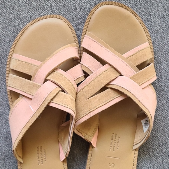 Toms Slide Sandles *new - Picture 3 of 4